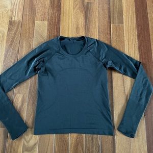Lululemon Swiftly Tech long sleeve 2.0 race length